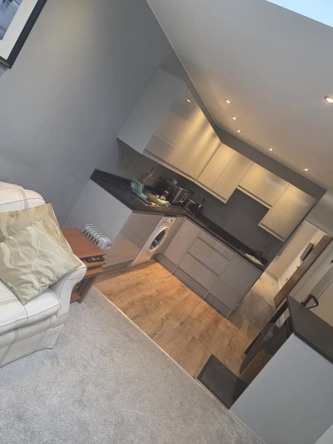 ✨ Self Contained Accommodation - Row Town ✨  Main Photo