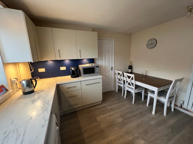 Large Double Bedroom Main Photo