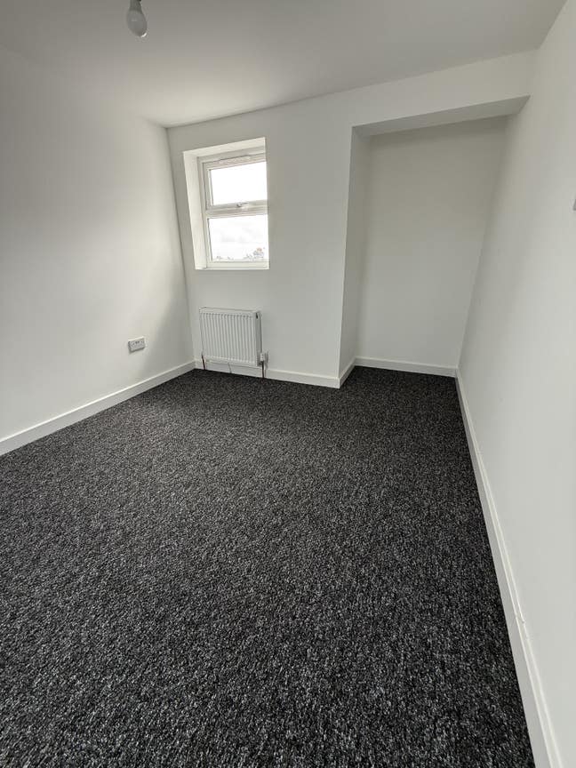 Single room to let ilford 3Min to station Main Photo