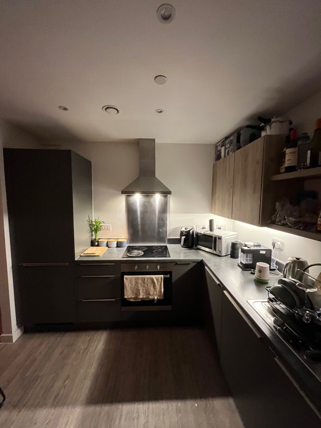 Lavish En-suite available for 25 days from 12 Nov Main Photo