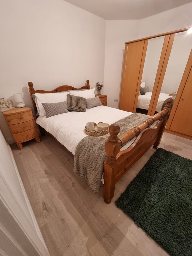 Stunning double room, premium modern property Main Photo