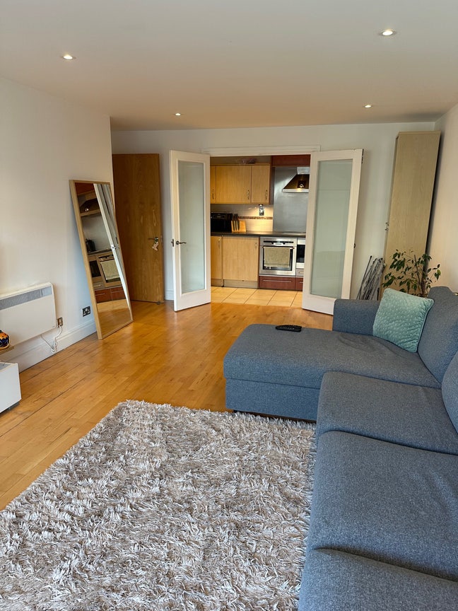 En-suite double bedroom Main Photo