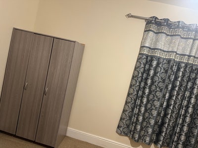 Double furnished bedroom Main Photo