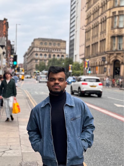 Working professional looking in London Main Photo