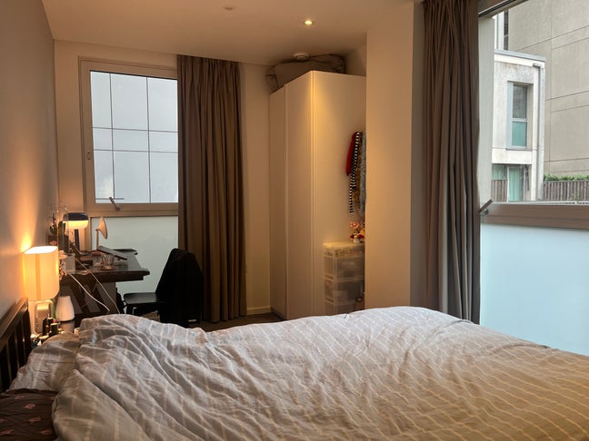 Cozy Bedroom Available in East Village Flat Main Photo