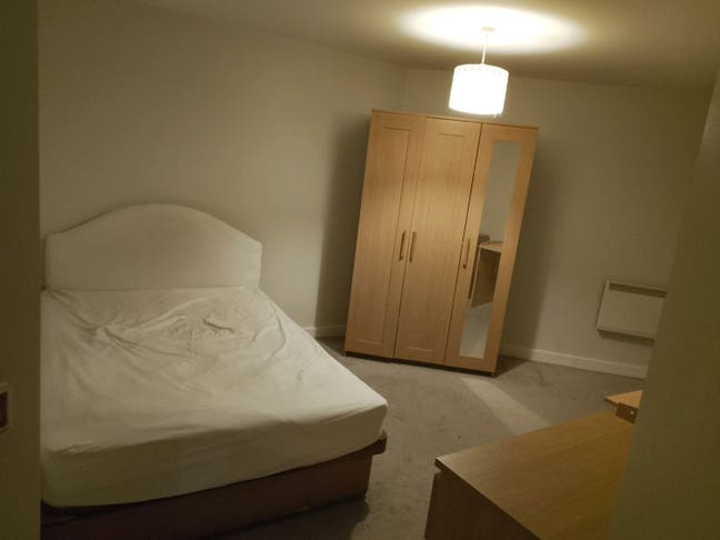 Looking for a flatmate for the start of November  Main Photo