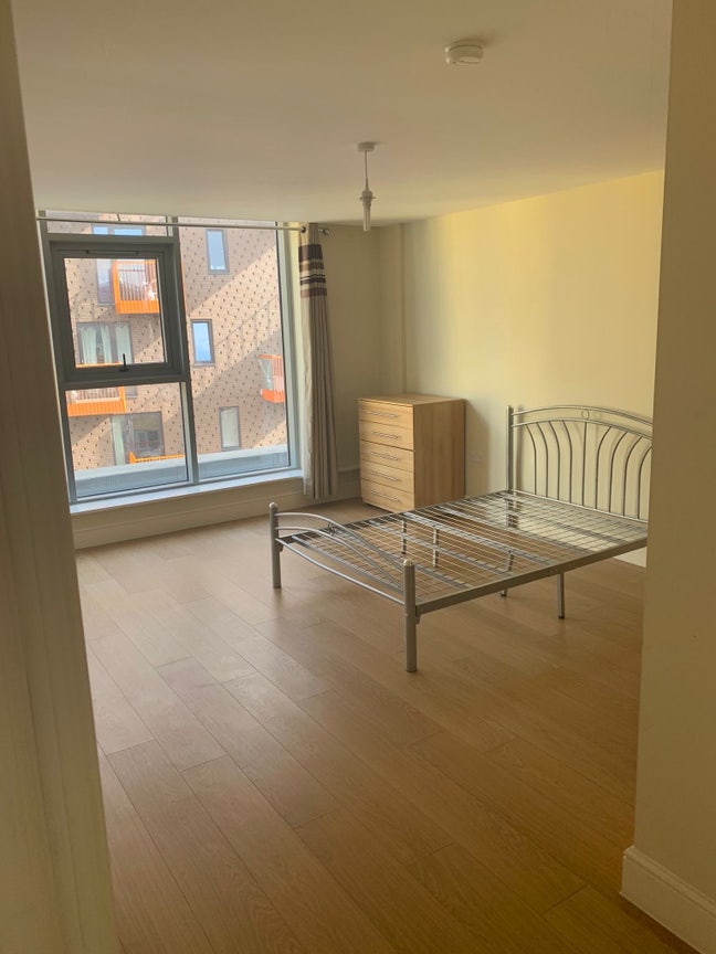 En Suite Room for Rent  Main Photo