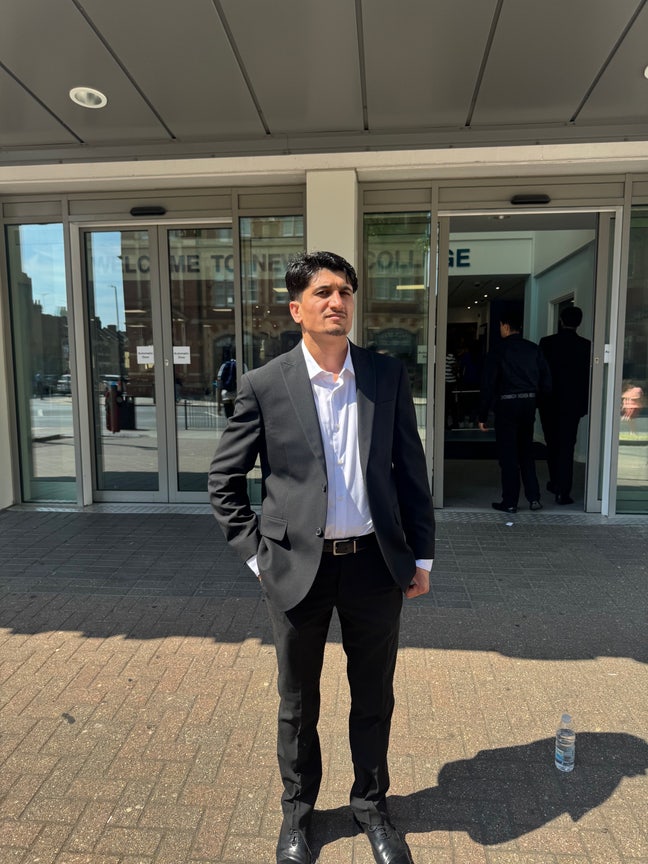 22 year old Male seeks a single or double room Main Photo