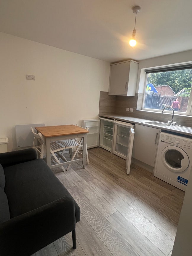 One room in two bedroom apartment 🤍 Main Photo