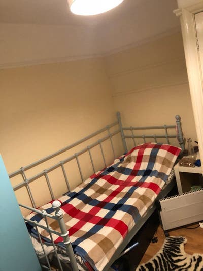  SINGLE   room  close to East Finchley tube  Main Photo