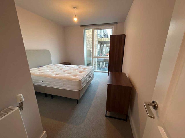 Double room available in North London for sublet Main Photo