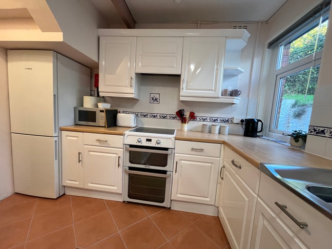 3 Double rooms near to HPC Main Photo