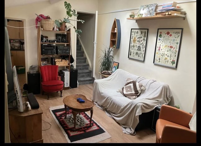 Cosy flat in central location  Main Photo