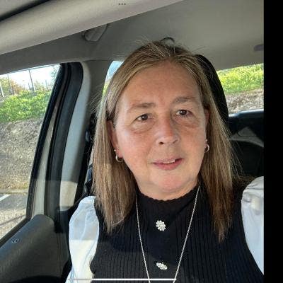 Hi I am a clean, tidy and easy going 51 year ... Main Photo