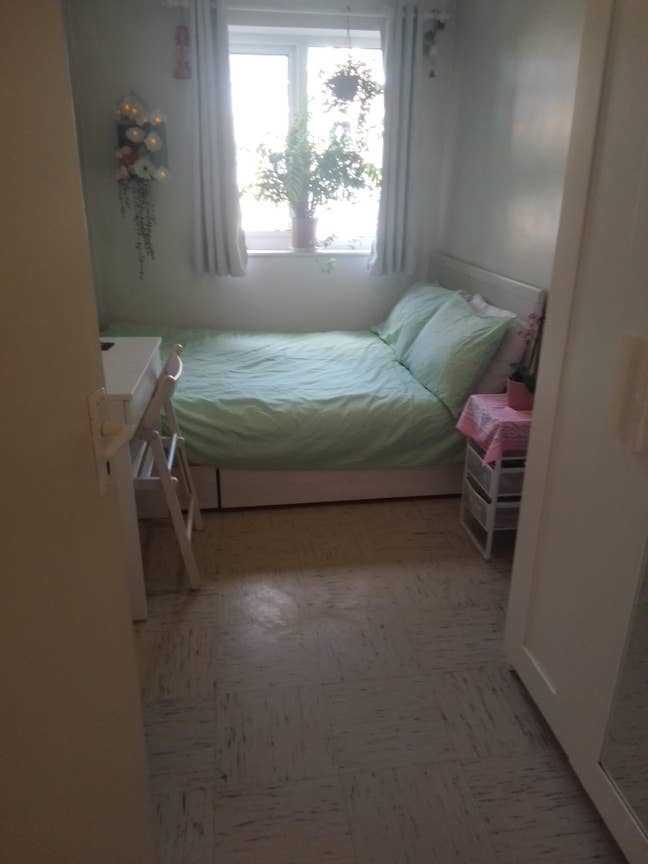 Cosy Double rooms Z2- 5 mins walk tube Main Photo