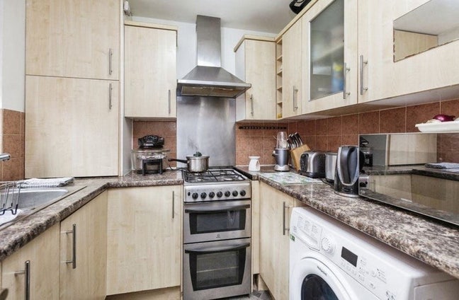 Large single room in the heart of Uxbridge 💕 Main Photo