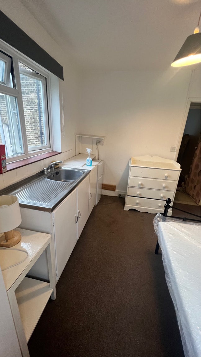 Single/Double Room Main Photo