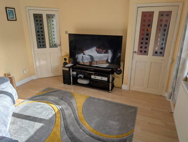 Spacious Double Room to Rent – All Bills Included Main Photo