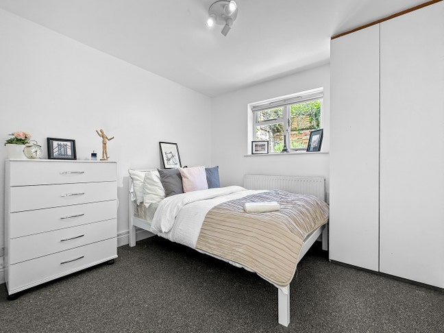 🛏️ Spacious Room in Camden – 7 Min to Station 🚇 Main Photo