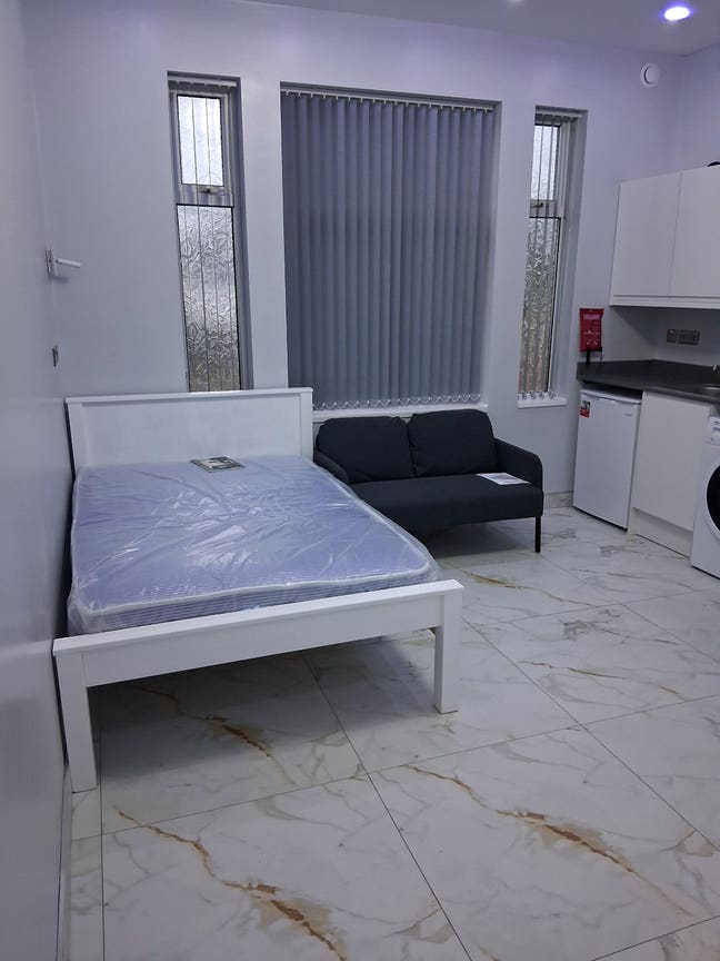 Fully Furnished Studio Flats. Main Photo