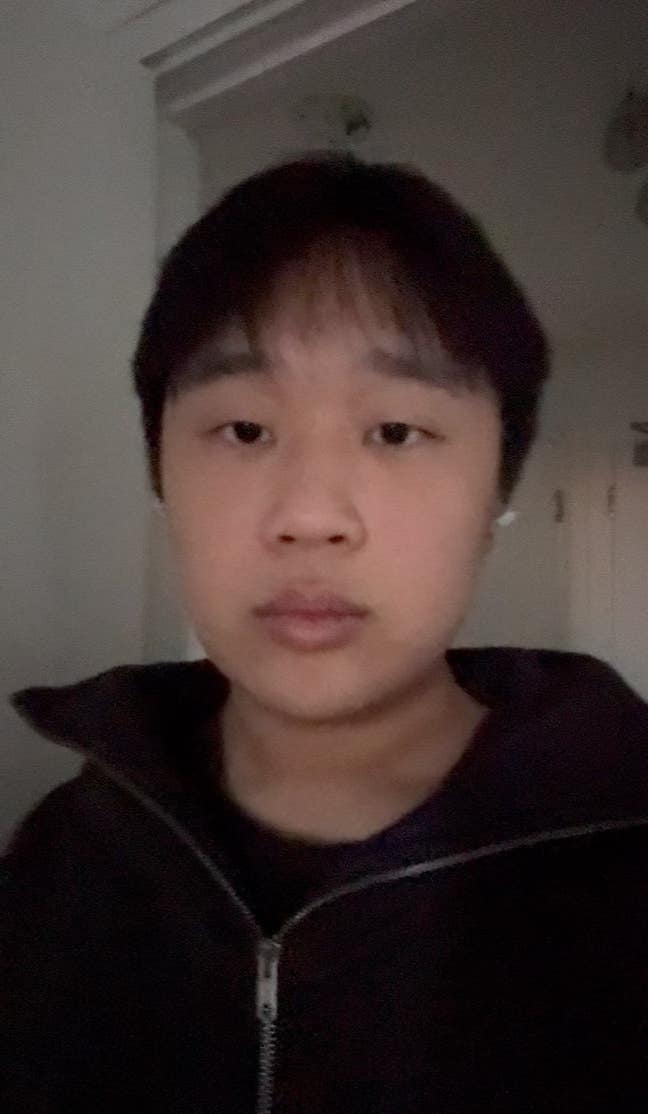 18 y/o looking for a room asap in my age range Main Photo