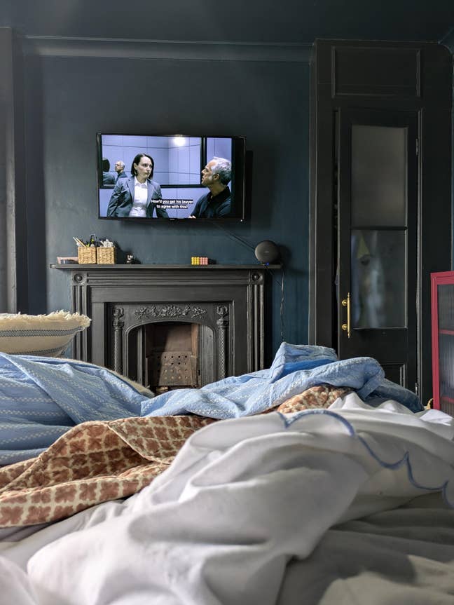 Large Furnished Room in Georgian Home, Bills Inc Main Photo