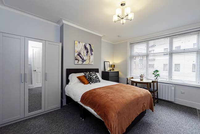 Beautiful Studio Rooms available Main Photo