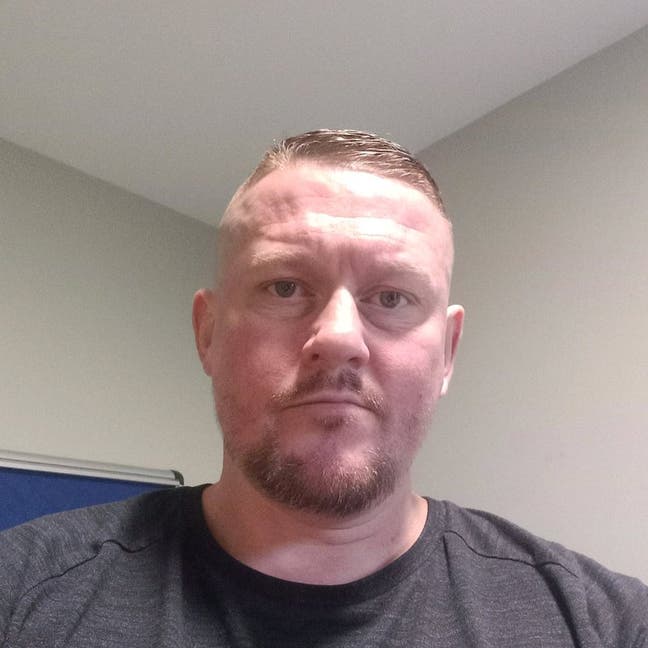 43 year old Male seeks a double room Main Photo