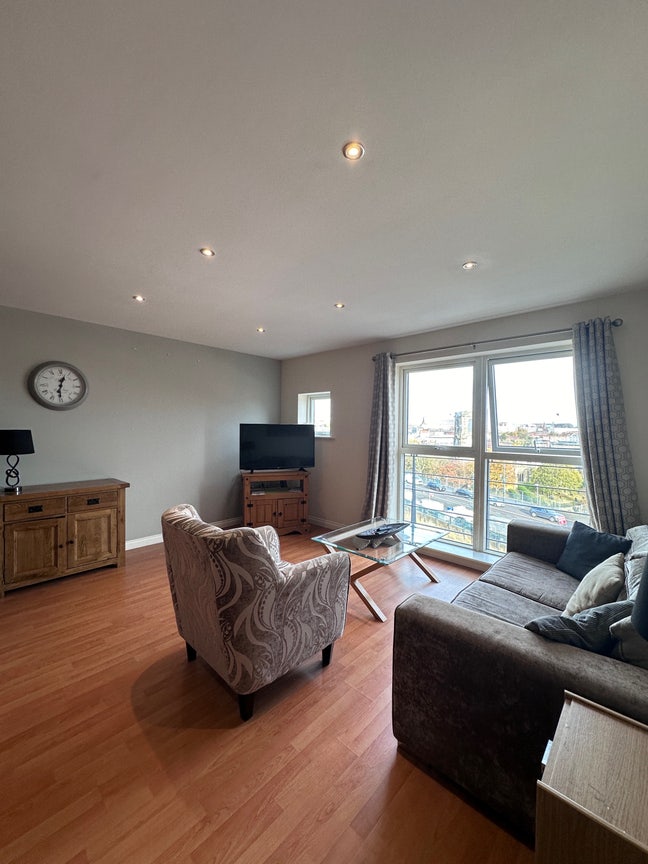 Double Room Available  Main Photo