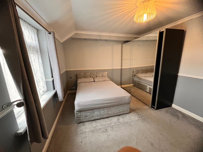 Double room available Main Photo