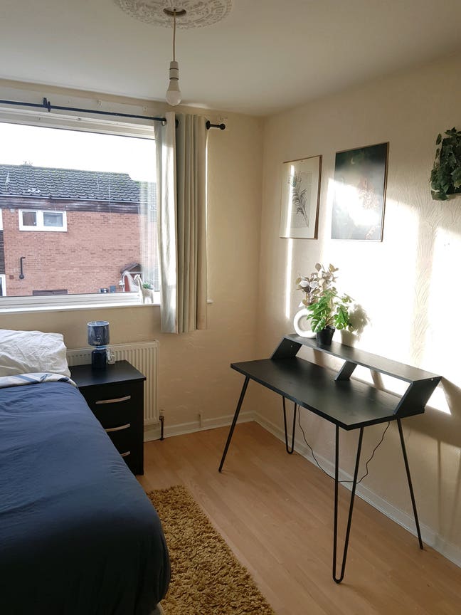Low Deposit Option! - Couples Welcome - Selly Oak  Main Photo