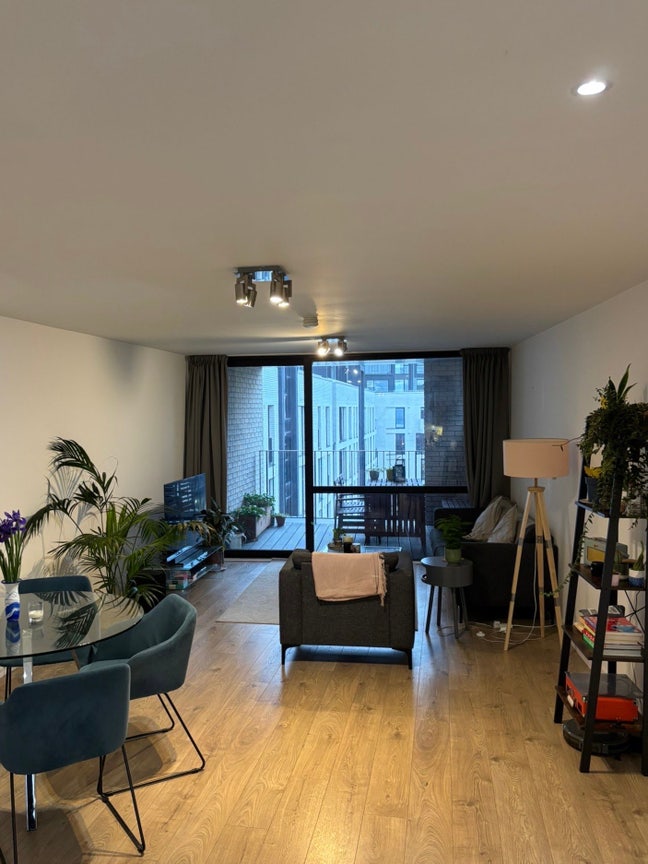 Double Room in friendly flatshare  Main Photo