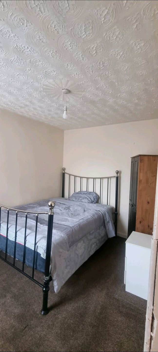 Room for rent Main Photo