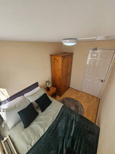 STYLISH decor Double rooms near Whipps Cross Hosp Main Photo