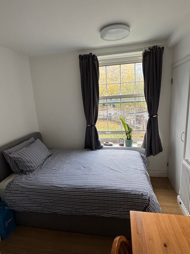 Double room in Elephant and Castle  Main Photo