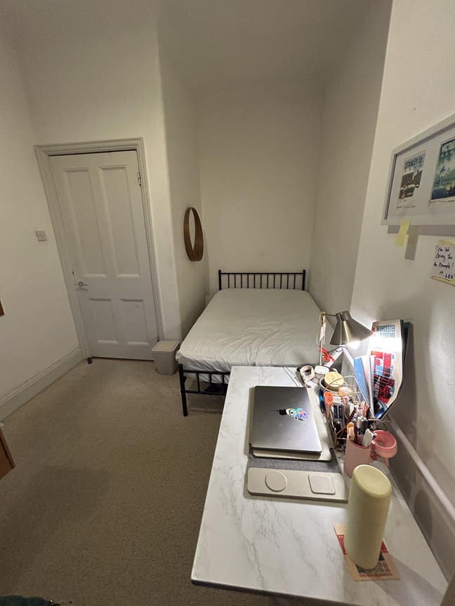 Two double bedrooms available- furnished!  Main Photo