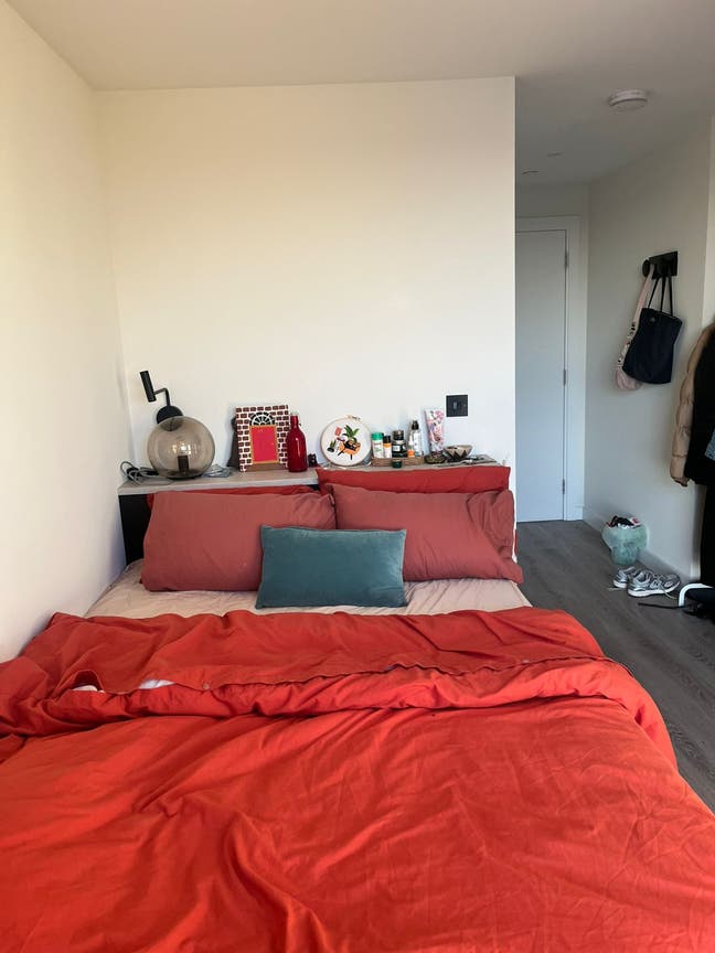 Spinningfields Ensuite | £750 All-In | Modern Flat Main Photo