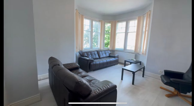 Student room available – 33 Saxby Street – £347pm Main Photo