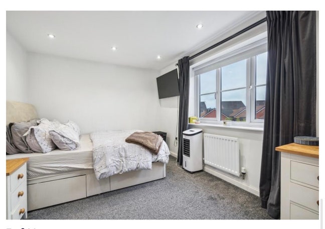 Double room available to rent  Main Photo