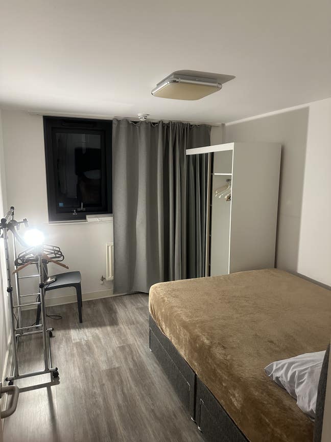 1 Bed Double Room Zone 2 Walk Canary Wharf Main Photo