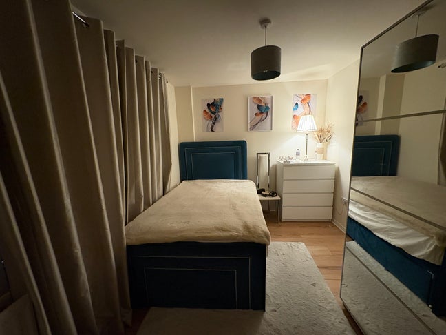 Private Double Room on Suite  Main Photo