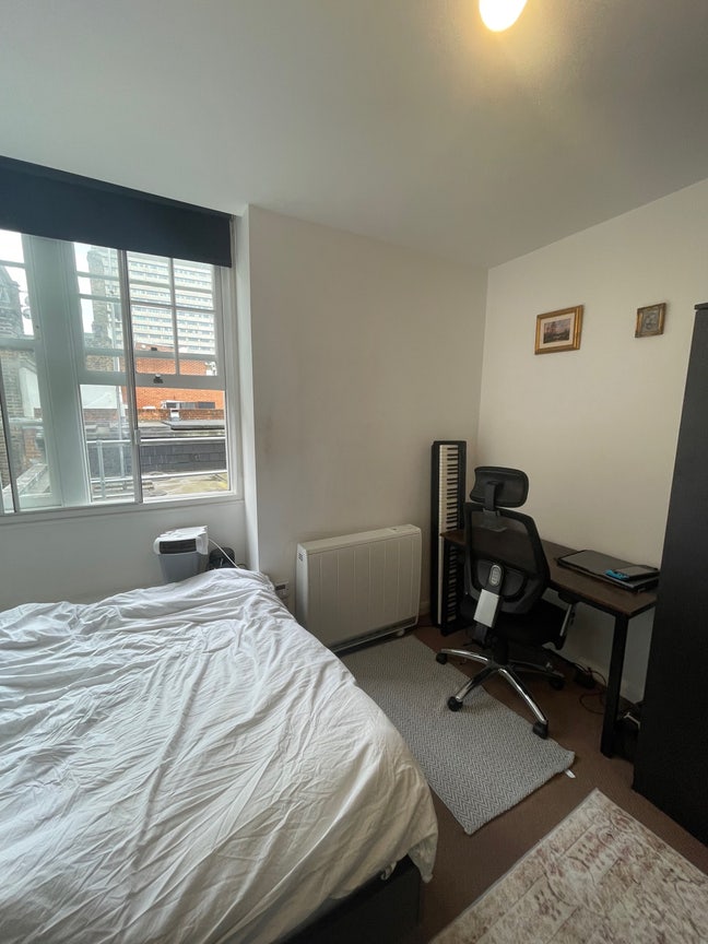 Right by London Bridge - Double Room + En-suite Main Photo