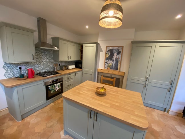 2 rooms near Gloucester Road  Main Photo