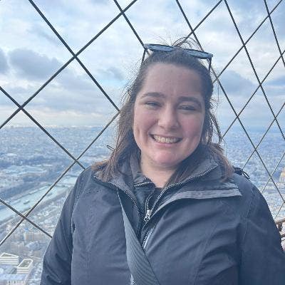 Friendly professional seeking a relaxed flatshare Main Photo