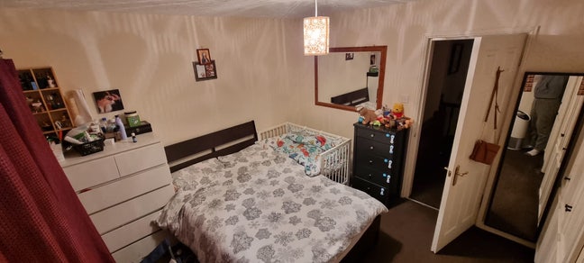 En Suite Room for a Female Tenant – Langley 🌿  Main Photo