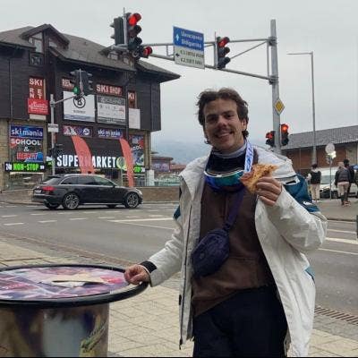 Australian looking for single room! Main Photo