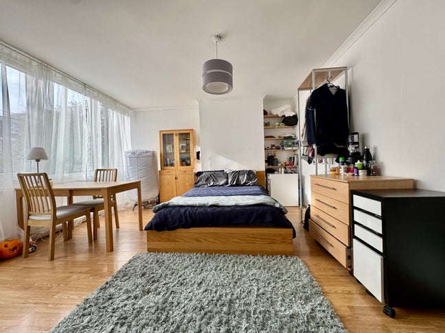 Large garden room in Roehampton / SW!5 Main Photo