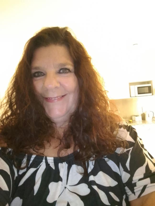 I am looking for a room to rent long term. Main Photo