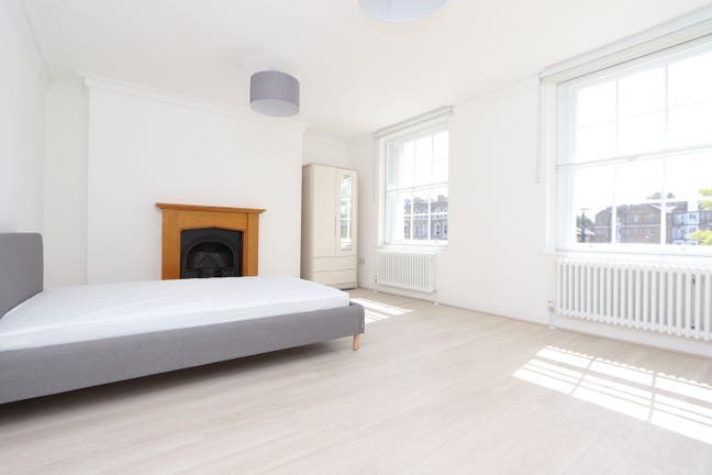 New Beautiful rooms in Bow Road E3 for November Main Photo