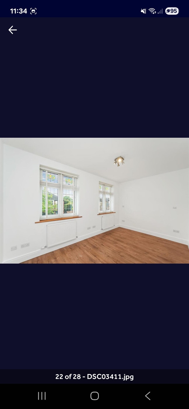 Beautifull home in North Chingford Main Photo